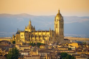 Vibrantes festividades en Segovia, Colombia: Sumérgete en la cultura local